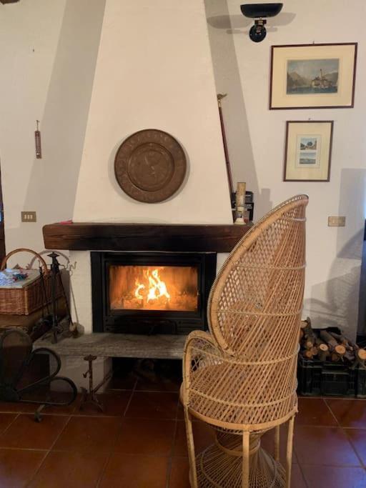 Villa Giardino Con Pontile Sul Lago D'Orta In Riva 奥尔塔圣朱利奥 外观 照片