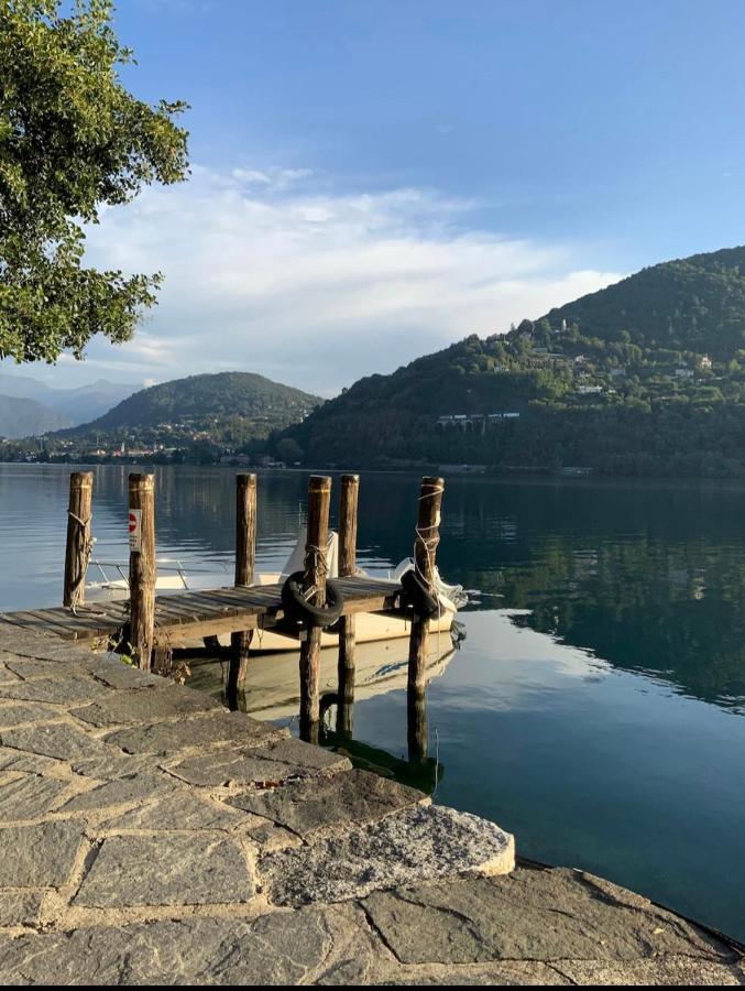 Villa Giardino Con Pontile Sul Lago D'Orta In Riva 奥尔塔圣朱利奥 外观 照片