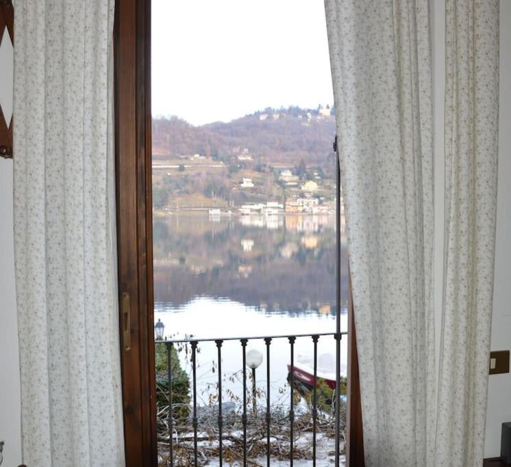 Villa Giardino Con Pontile Sul Lago D'Orta In Riva 奥尔塔圣朱利奥 外观 照片